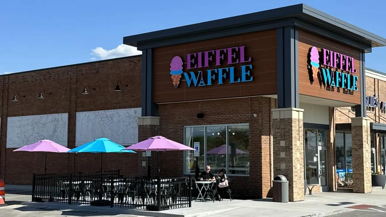 Spadea Lignana - Eiffel Waffle - Client Profile - 1851 Franchise