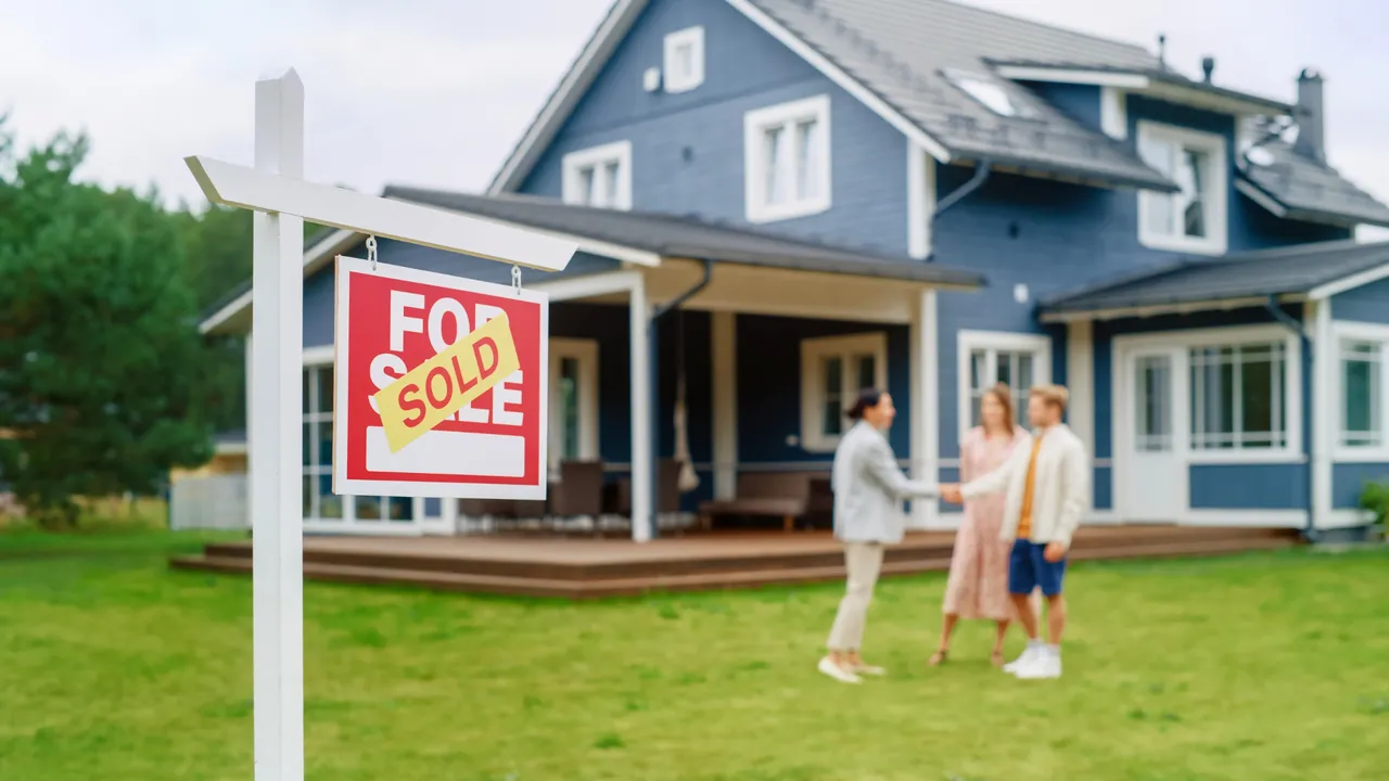 Homebuyers Keep Buying — And That’s Good News for Home Service Franchises - 1851 Franchise