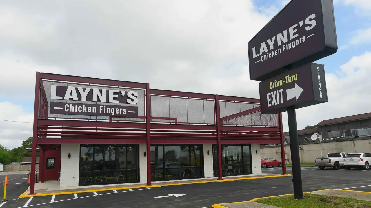 Photo of exterior of Layne's Chicken Fingers restaurant