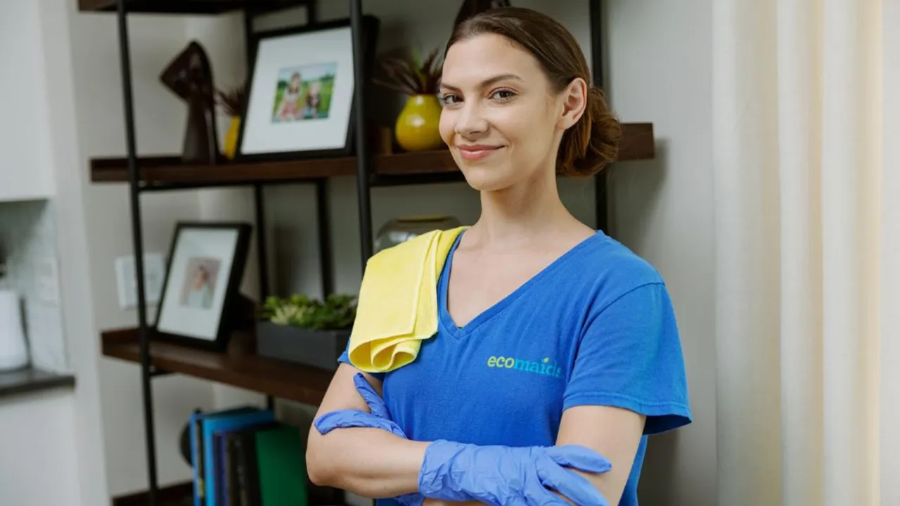 image of ecomaids employee