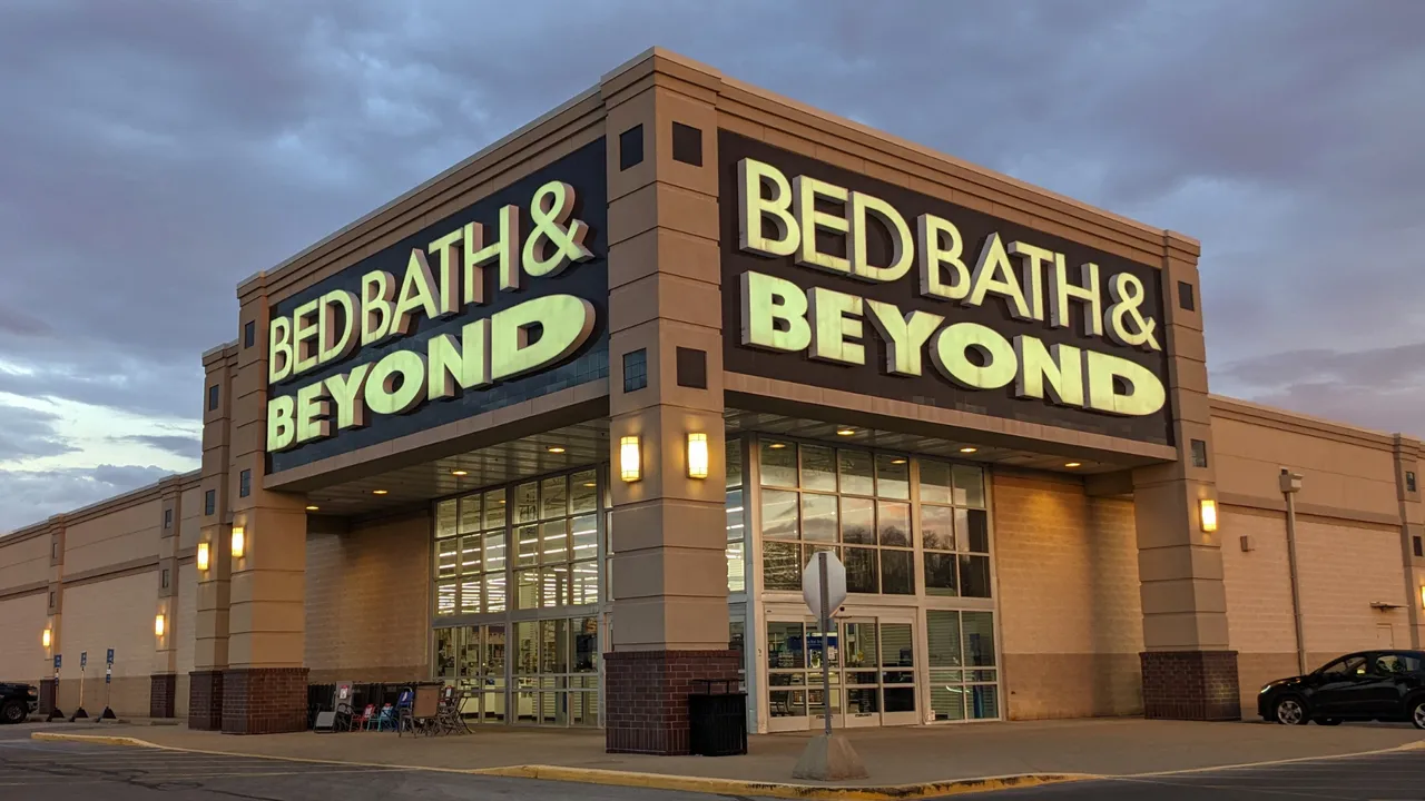 Bed Bath & Beyond - Franchise Expansion - Retail Strategy - 1851 Franchise