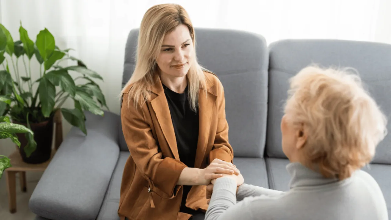 home halo franchise fast-growing senior care market franchise opportunity costs