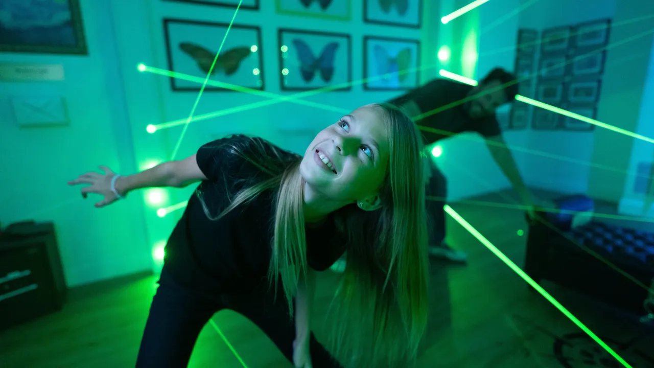 image of family enjoying escapology