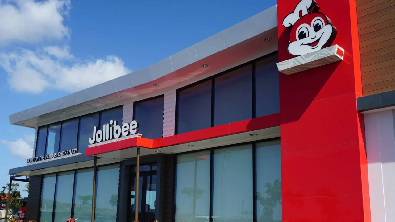 Photo of exterior of Jollibee restaurant