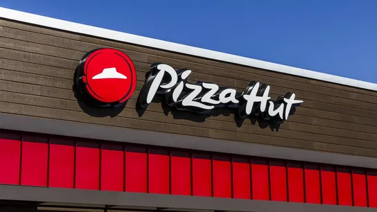 pizza hut hiring 14,000 delivery drivers