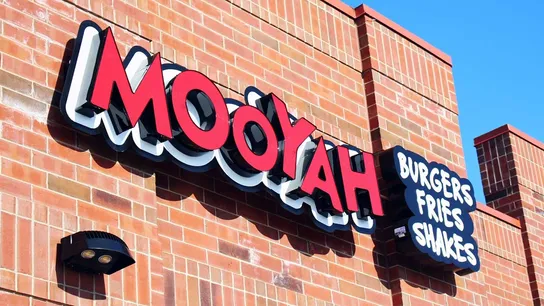 QSR, Franchise Business Review, MOOYAH Burgers, Fries & Shakes, Food and Beverage Franchises