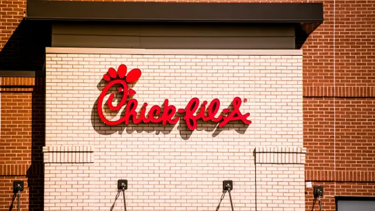 chick-fil-a breaks tradition to help atlanta airport
