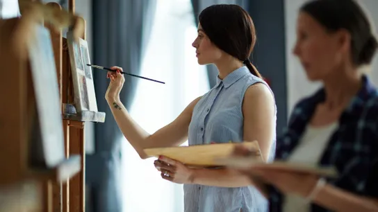 Women Painting