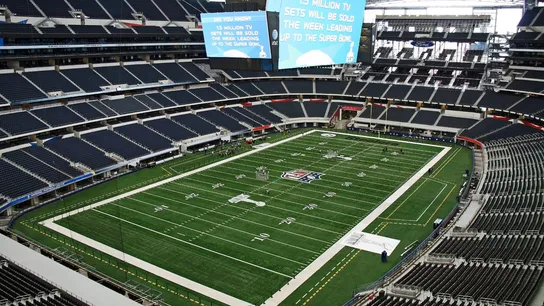 the gents place dallas cowboys owner signs on