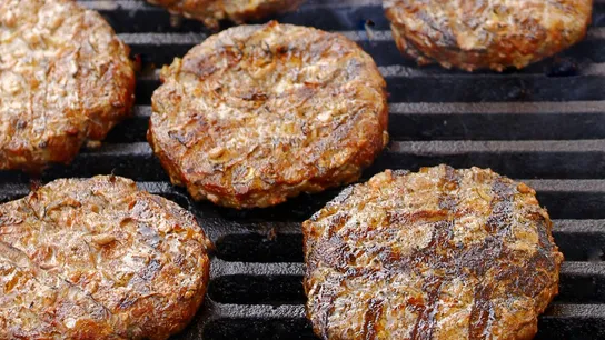 Caliburger, Burgers