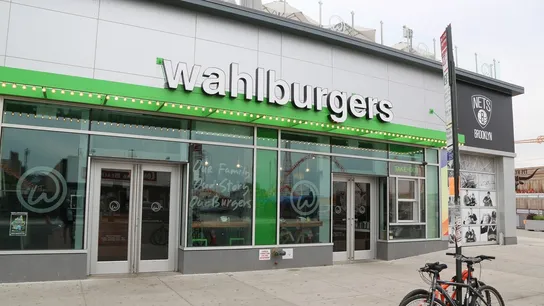 Wahlburgers