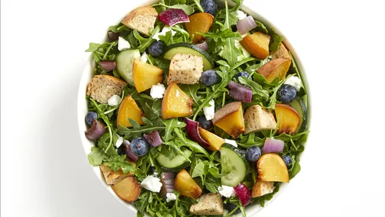 Saladworks' Peaches 'N Greens Salad