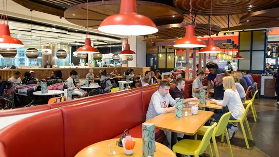 Experts Urge Caution as Restaurant Sales Grow