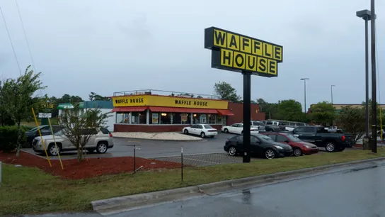 Waffle House, Waffle House closed, Hurricane Michael, FEMA