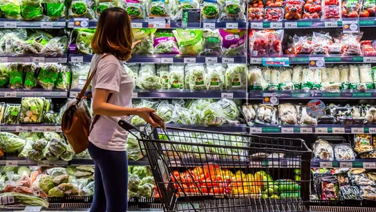 Brick-and-Mortar Still Beats Online for Groceries
