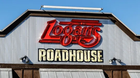 Logan's Roadhouse, CraftWorks, CraftWorks Holdings, franchise brand acquisition
