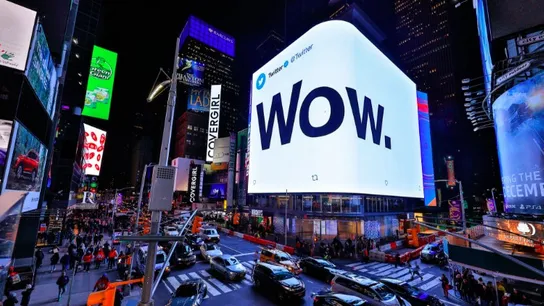 Twitter, Times Square, Out-Of-Home Advertising, social media platform
