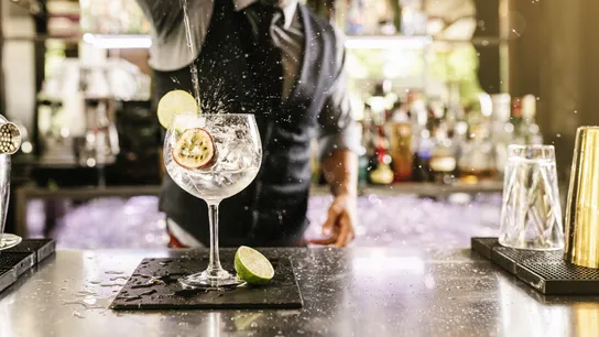 F&B, food and beverage, customer service, customer service trends, 2019 trends