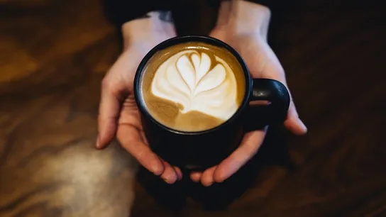 Starbucks, oat milk, Starbucks reserve, nondairy milk, coffee, coffee franchise