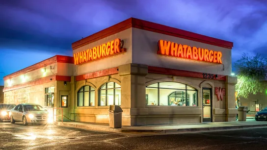 whataburger, bdt, capital partners, acquisition, qsr, deal, dobson