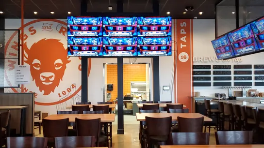 Buffalo Wings & Rings
