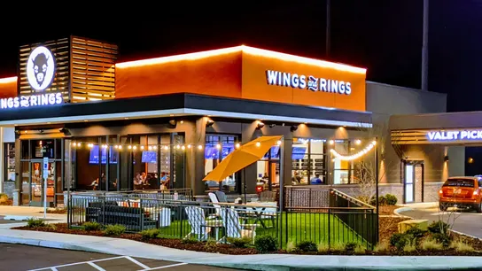 Buffalo Wings & Rings