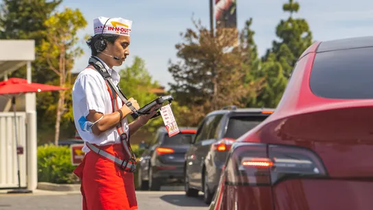 California Restaurant Minimum Wage Hike - 1851 Franchise News Agg