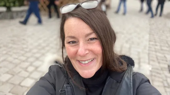 Photo of Sola Salons franchisee Gina Caruso