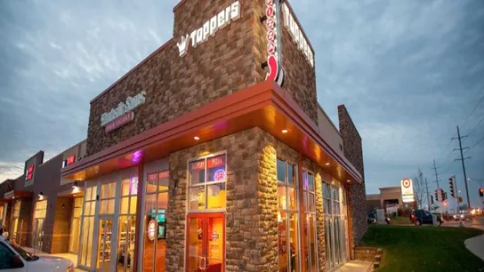 Toppers Pizza