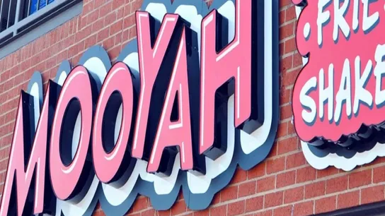 MOOYAH`
