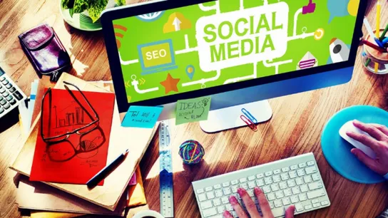 social media employees