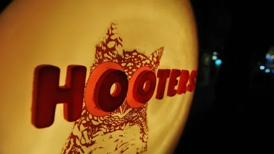 hooters