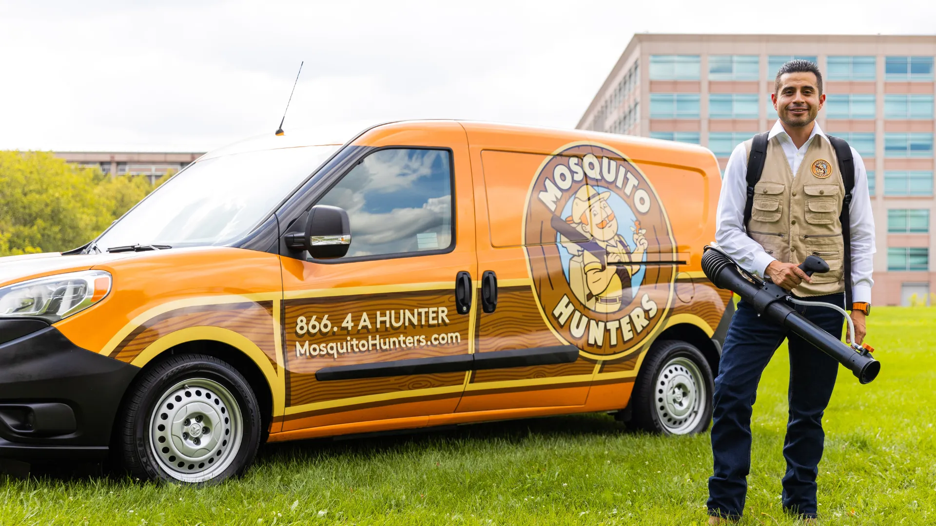 How Mosquito Hunters Provides Its Franchisees with Diverse Streams of Revenue