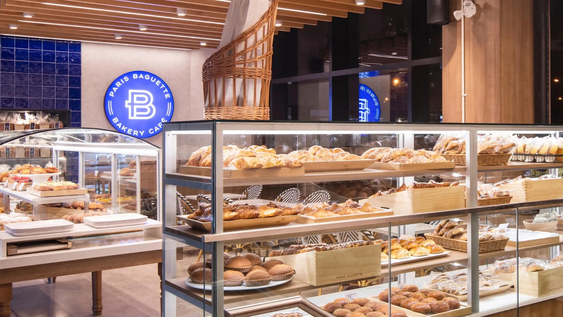 Foodservice and Hospitality: Paris Baguette Expands Footprint in Canada