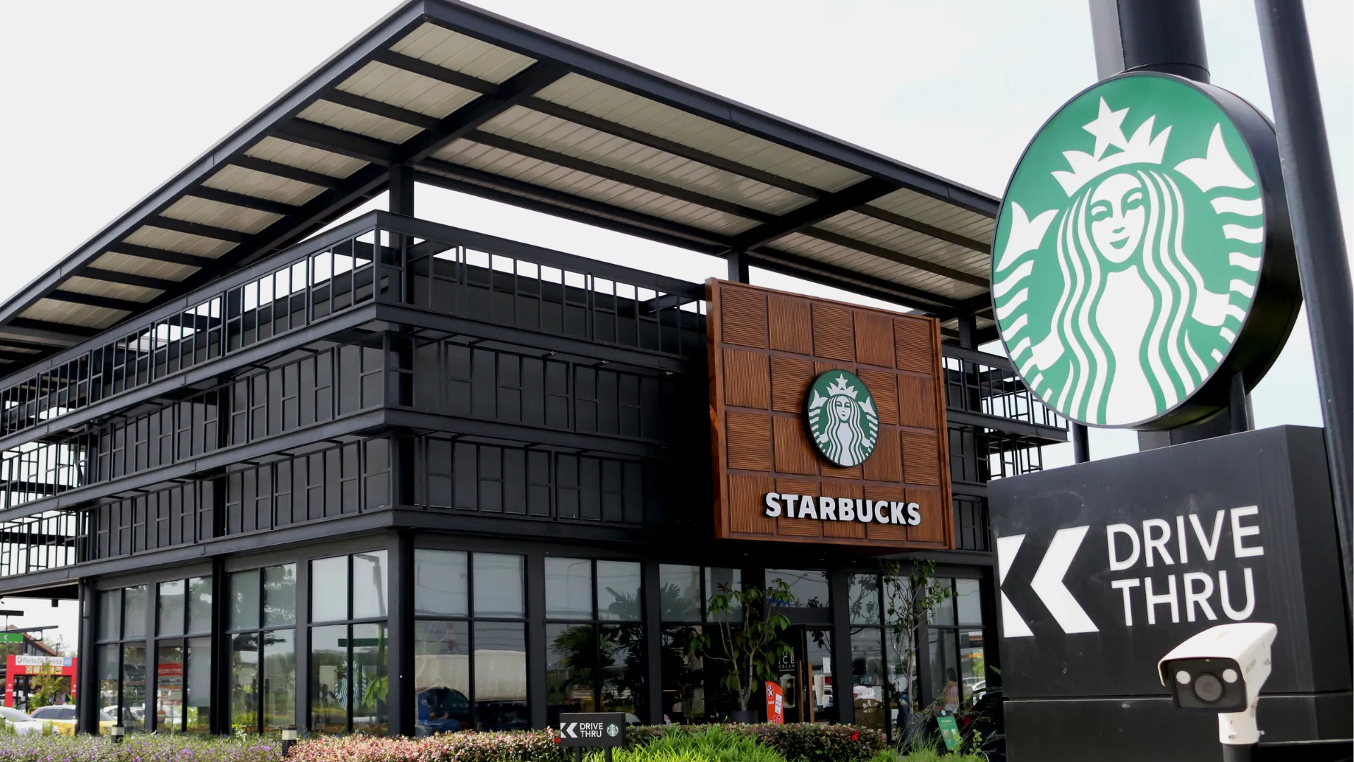 Is It Possible To Become a Starbucks Franchise Owner?