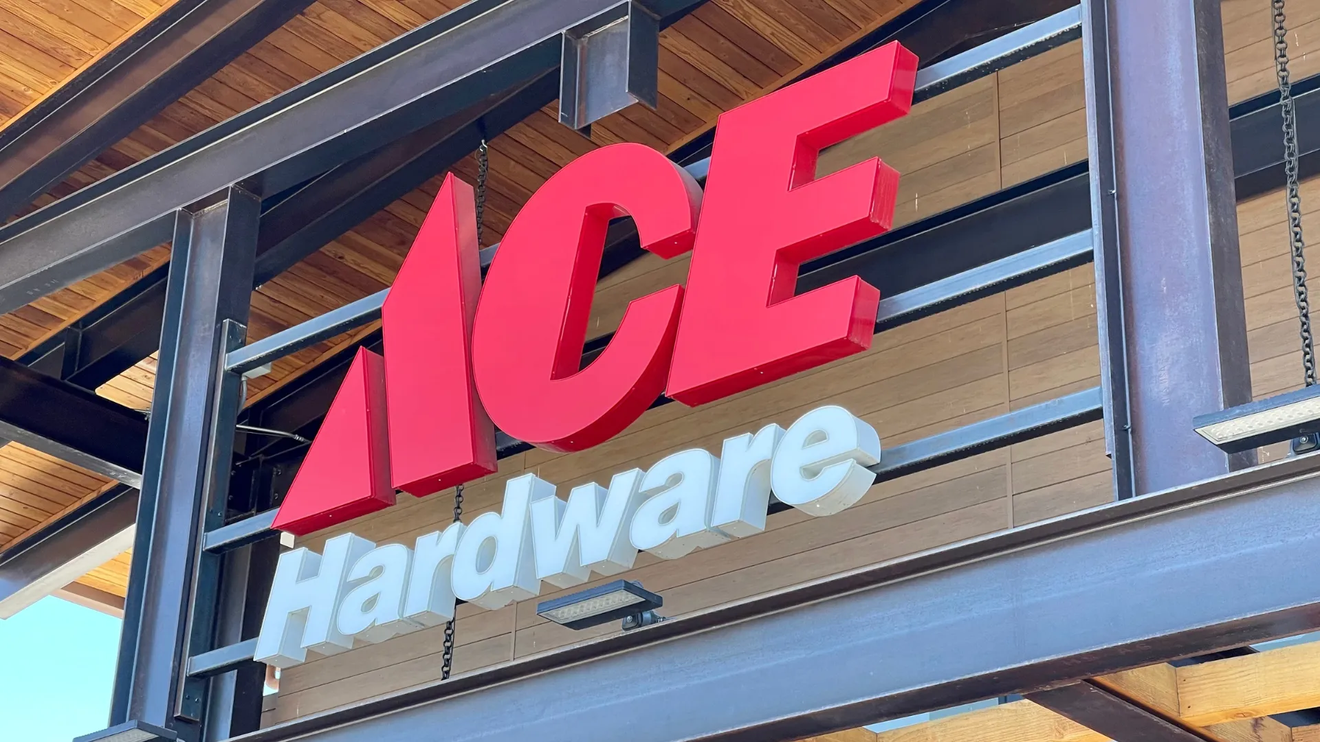 How much does it cost to open an Ace Hardware franchise?