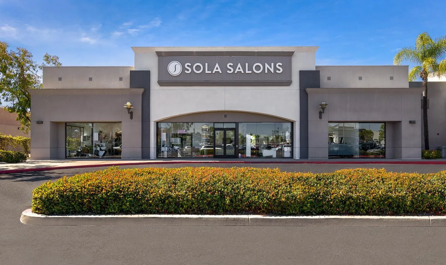 The Top 5 Reasons To Buy a Sola Salons Franchise in 2024