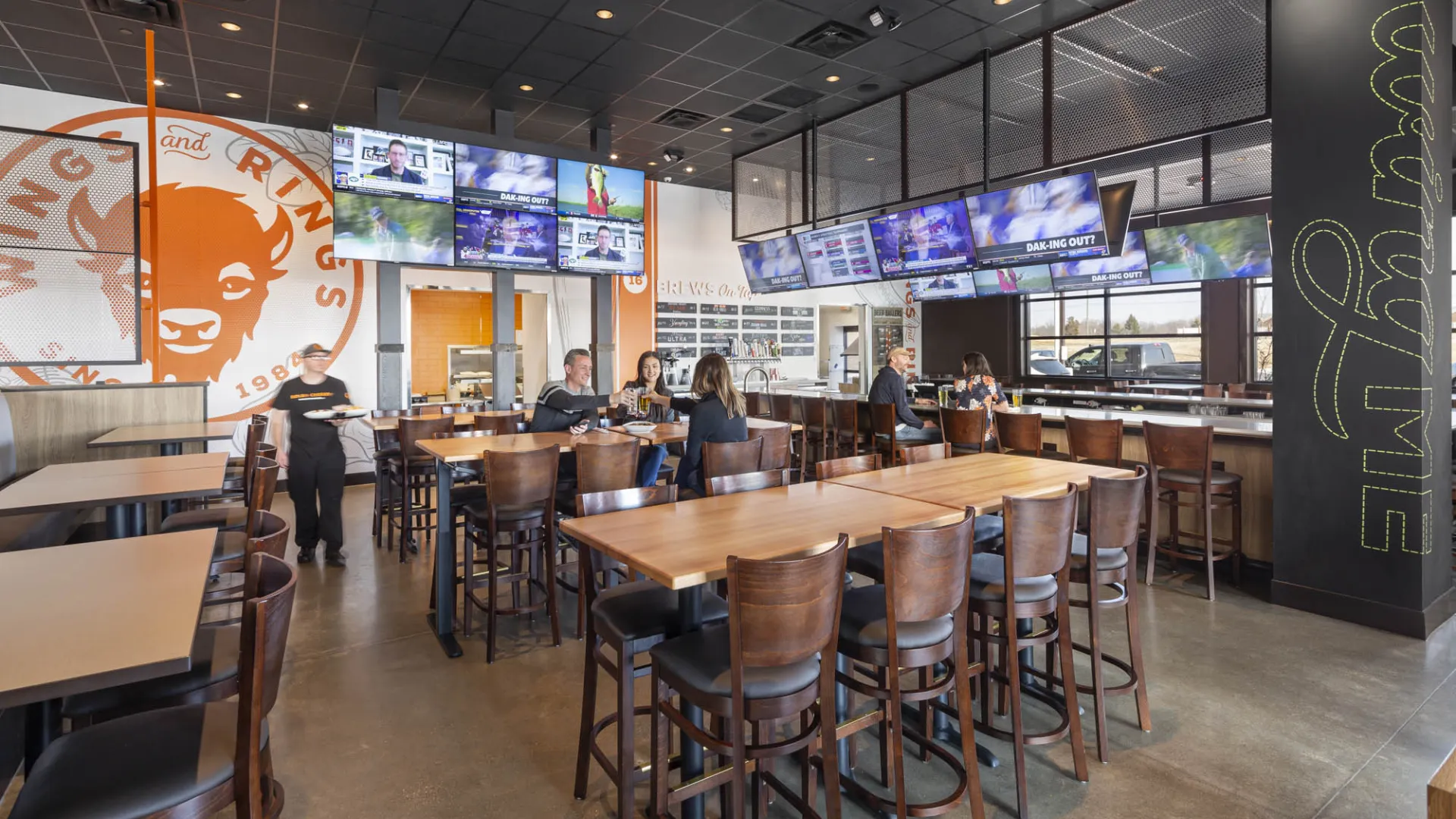 Wings and Rings Climbs to No. 265 on Franchise Times Top 400 List