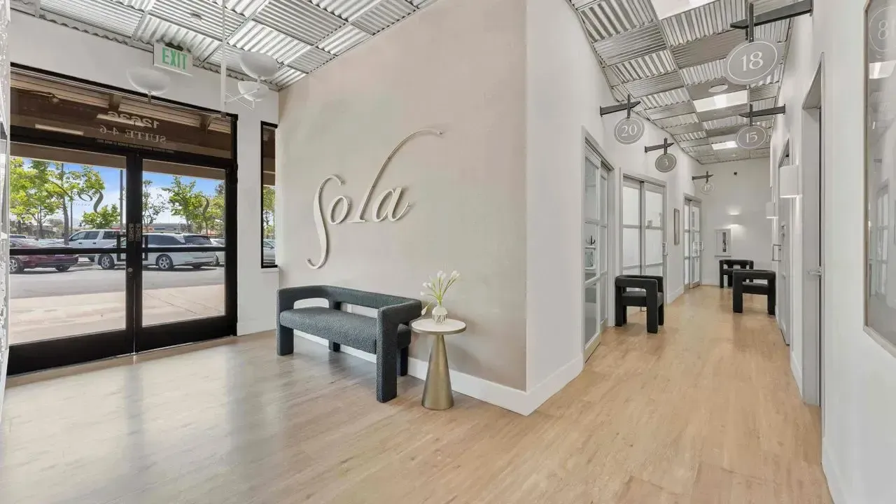 Why Sola Salons Is a Good Investment to Build Your Portfolio