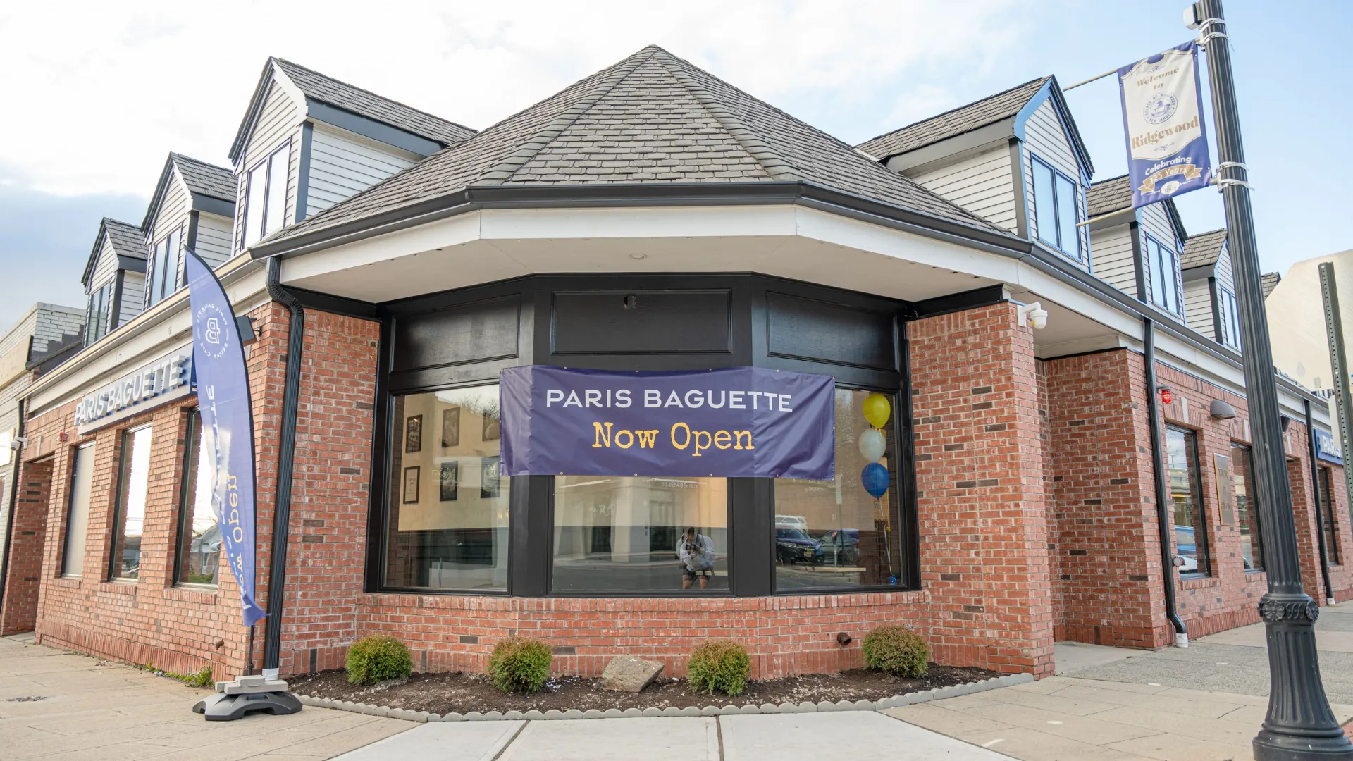 Paris Baguette - How Paris Baguette Supports Franchisees - 1851 Franchise