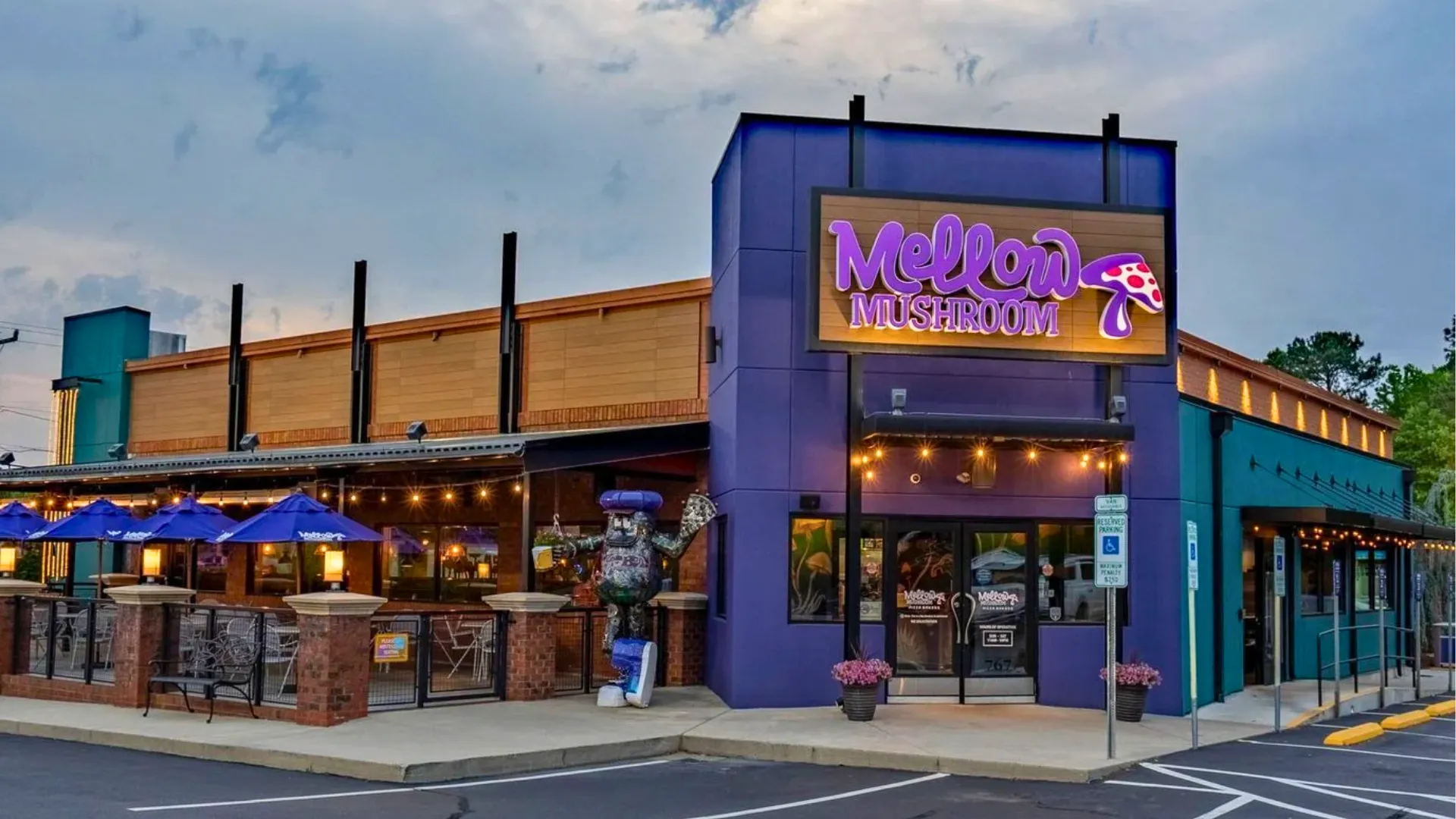 Mellow Mushroom Restaurant
