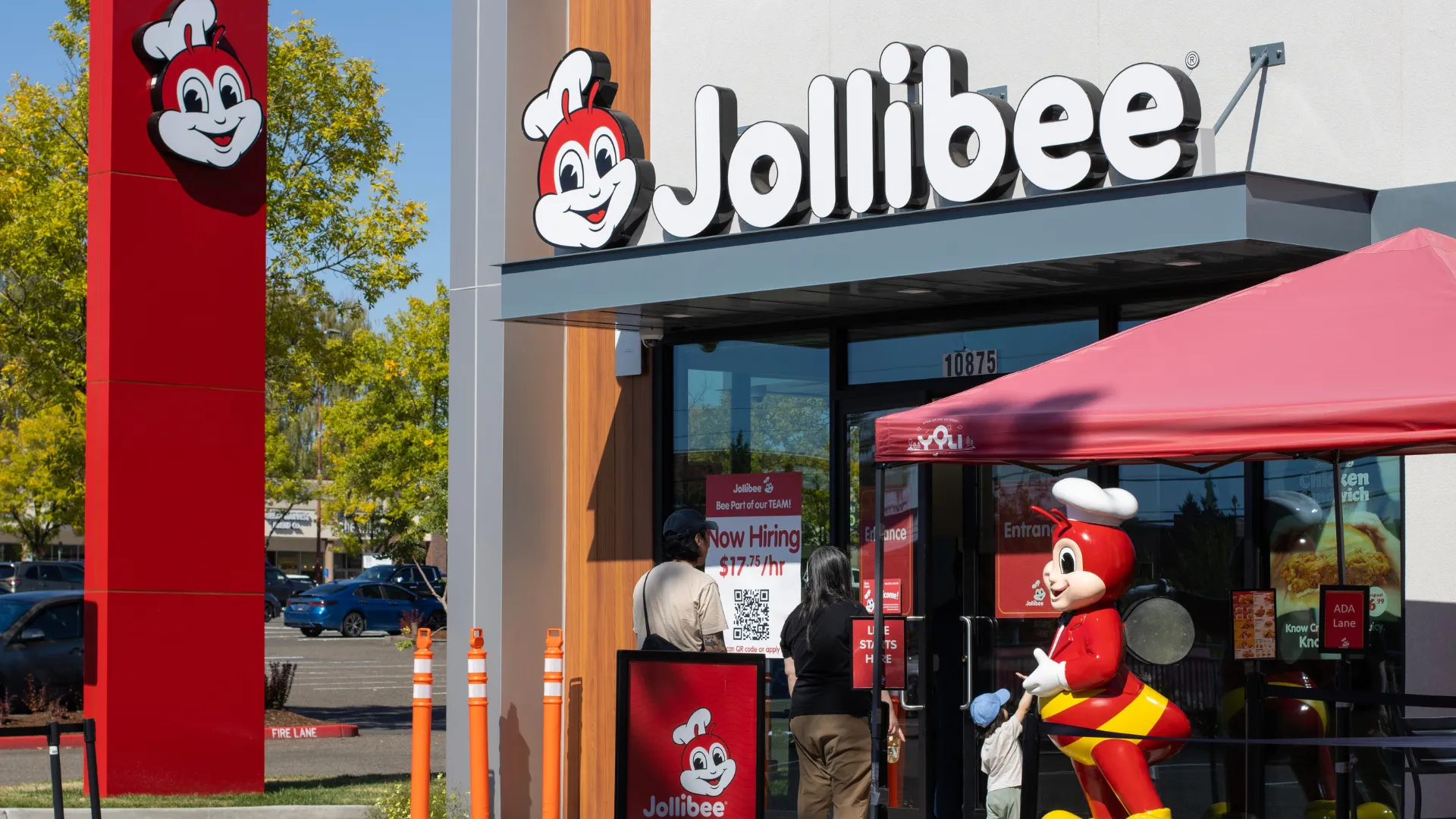 Jollibee Was the Right Move for these Multi-Unit Franchisees