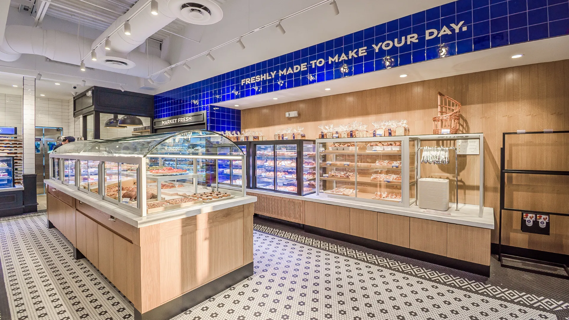 Photo of inside of Paris Baguette bakery café
