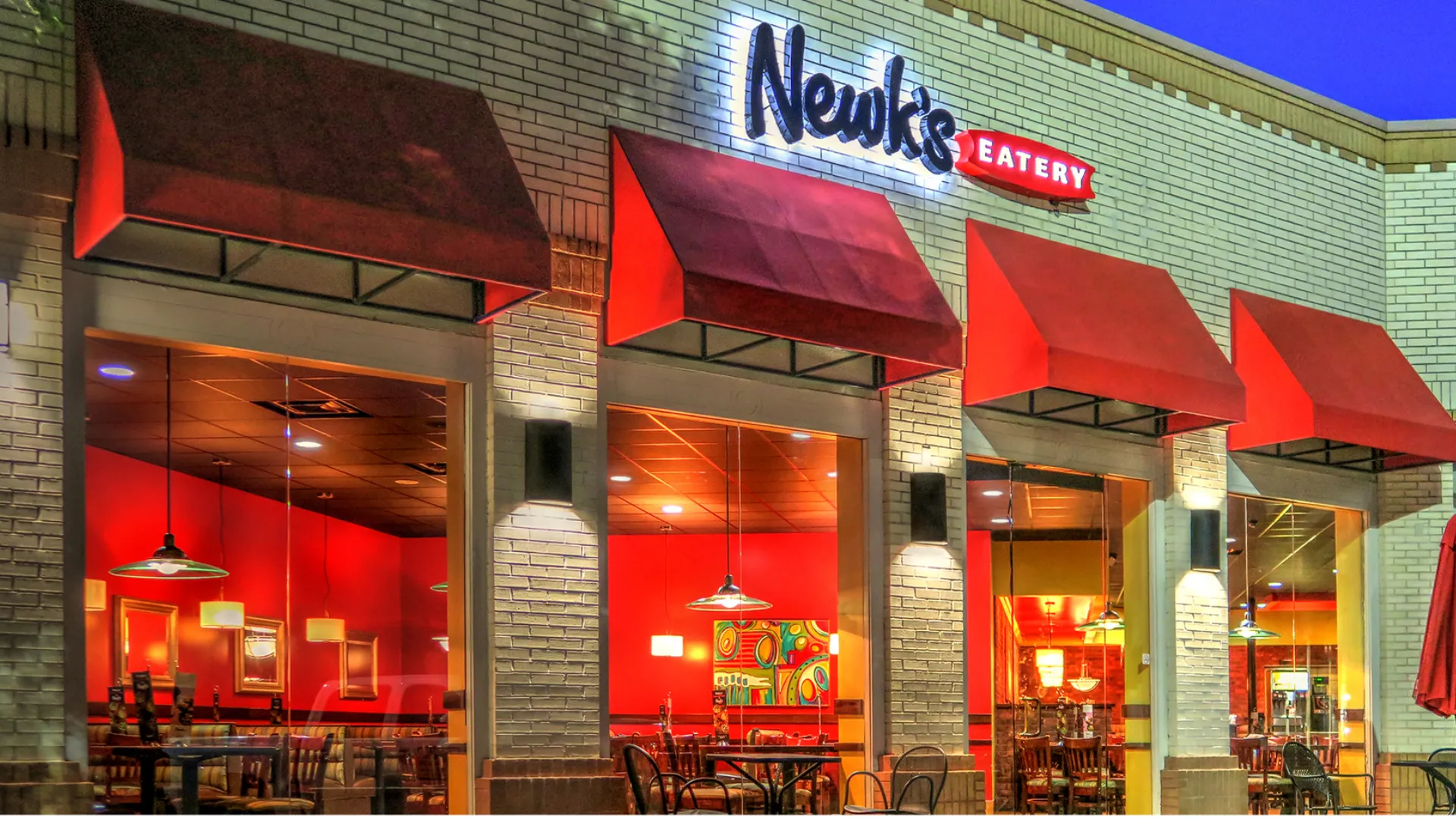 Photo of exterior of Newk's Eatery location